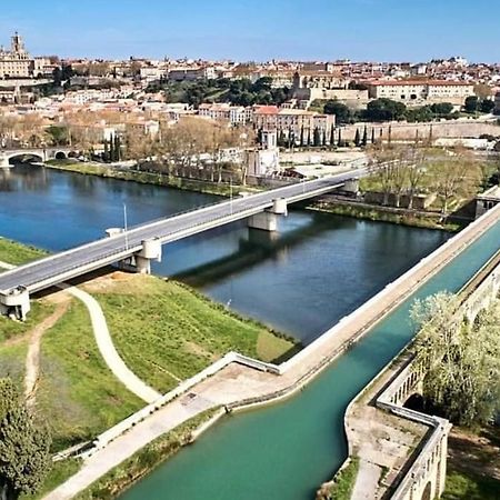 T2 proche gare et centre commercial polygone Béziers Esterno foto